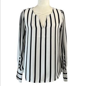 Gorgeous elegant white pin stipe blouse